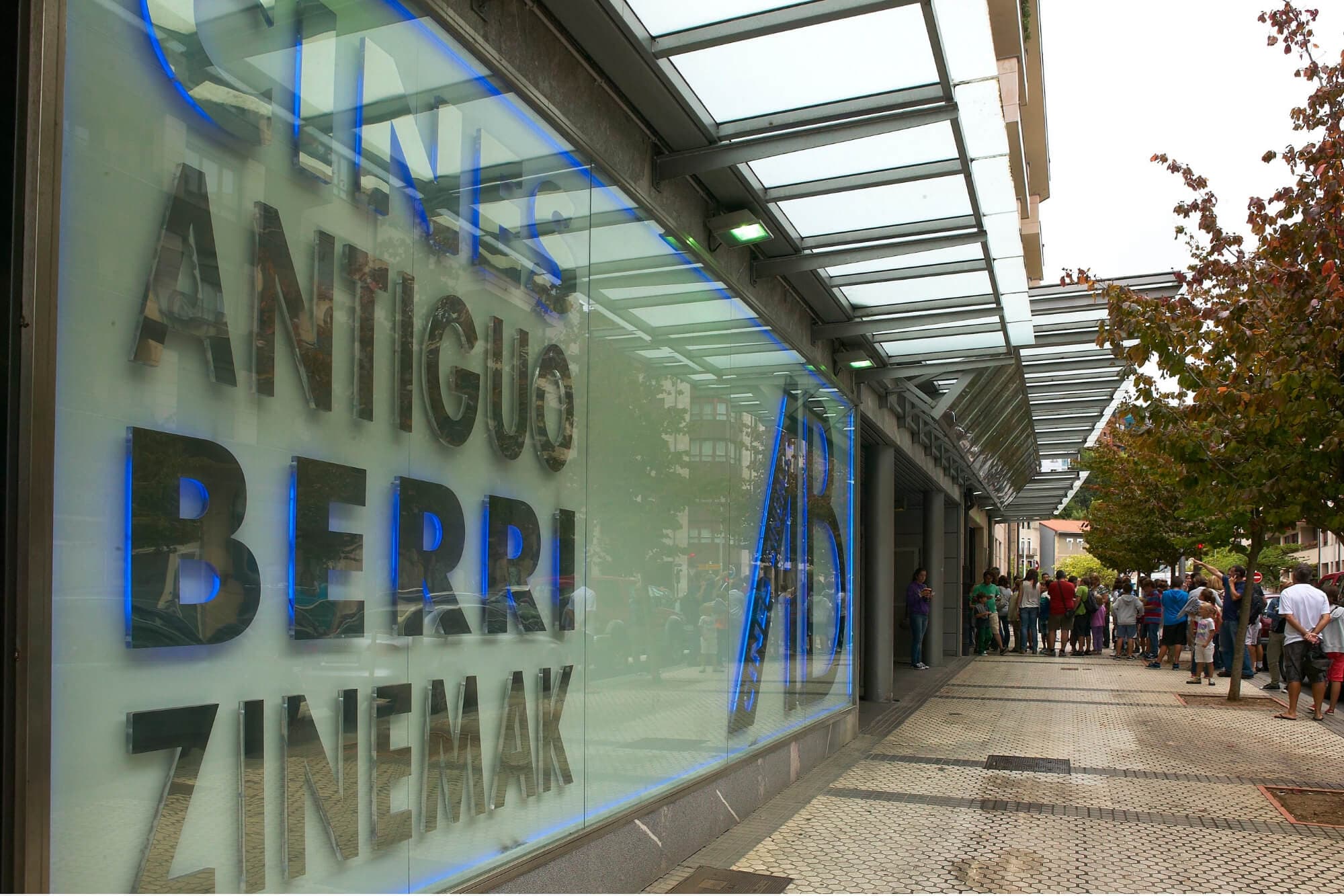 Antiguo Berri Zinemak
