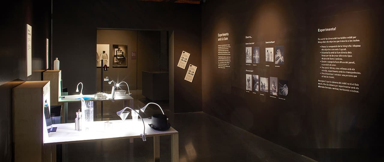 Visita guiada a Els Català, fotògrafs d'un segle