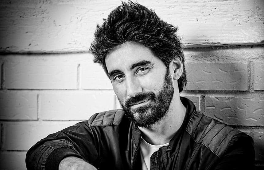 Universos literaris: Com escriure una novel·la i no morir en l'intent, per Manel Loureiro