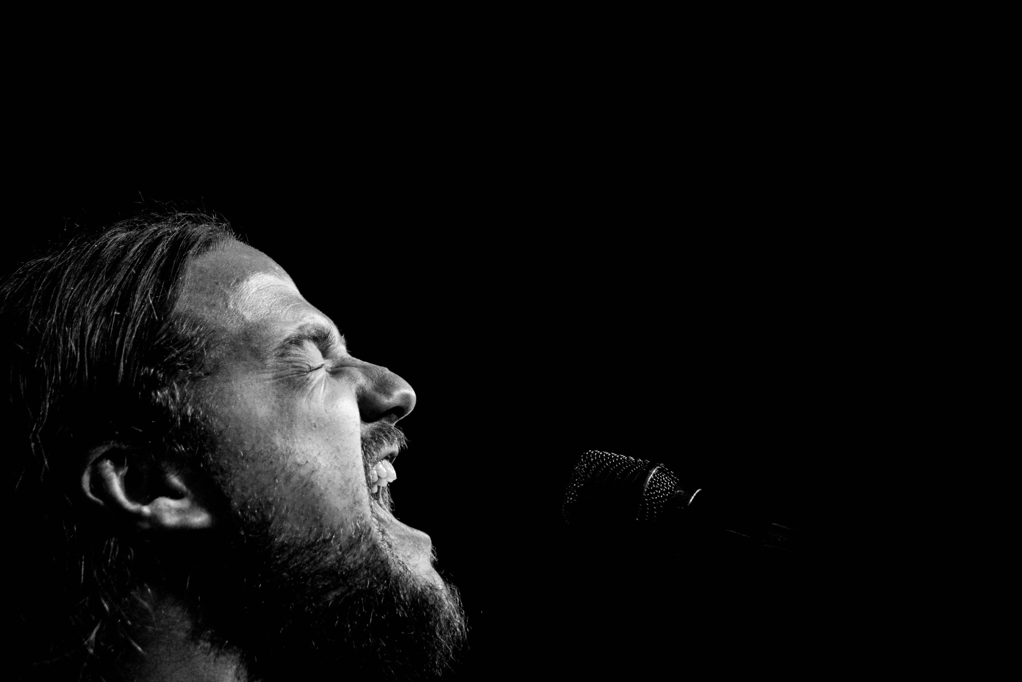 Nano Stern canta a Víctor Jara