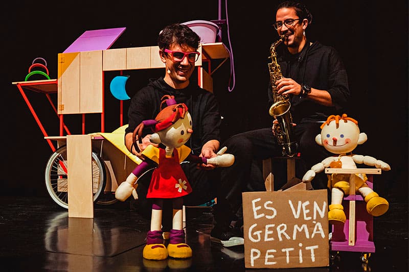 ES VEN GERMÀ PETIT
