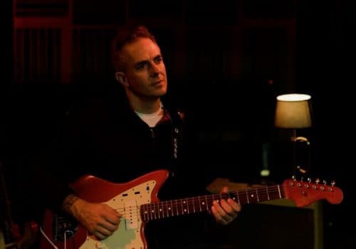 Mario Cobo presenta “Chet”