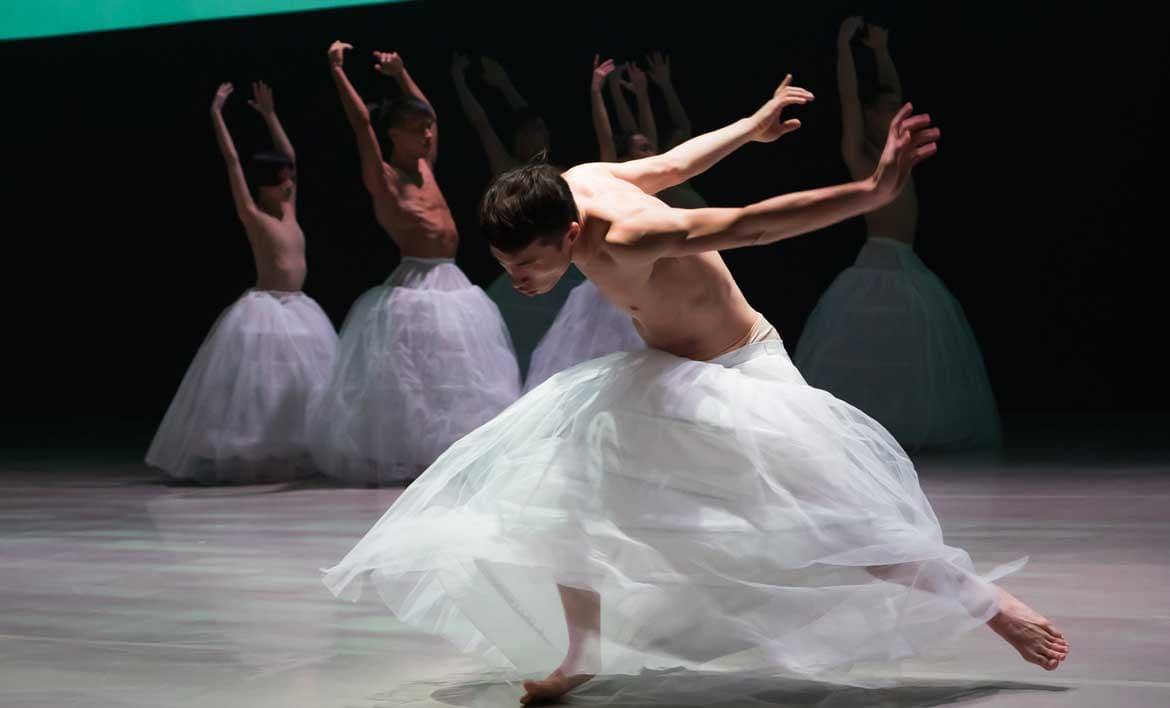 BDANCE. Floating Flowers