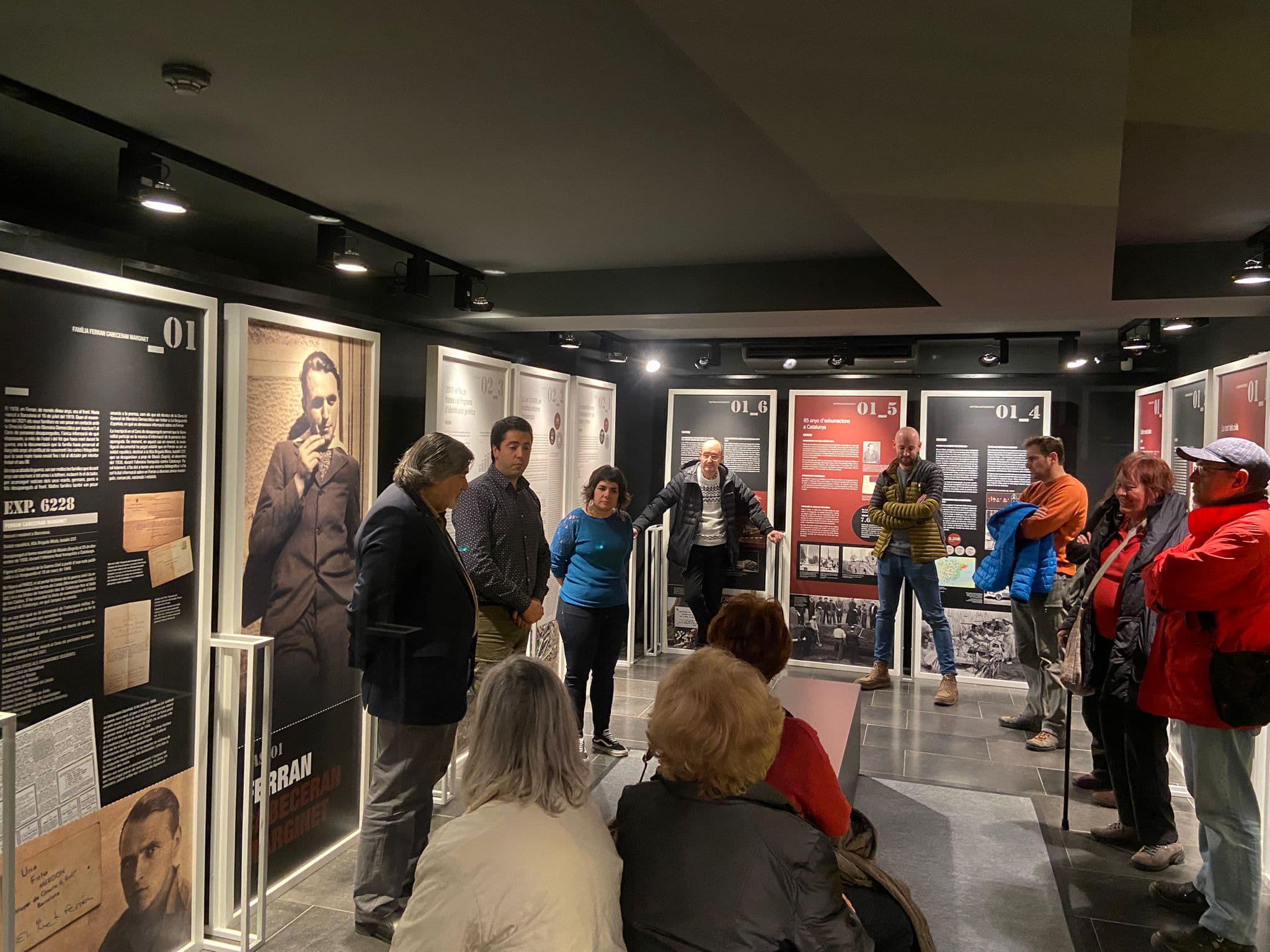 Visita guiada a l'exposició temporal "On són? 85 anys d'exhumacions de fosses comunes de la Guerra Civil a Catalunya"