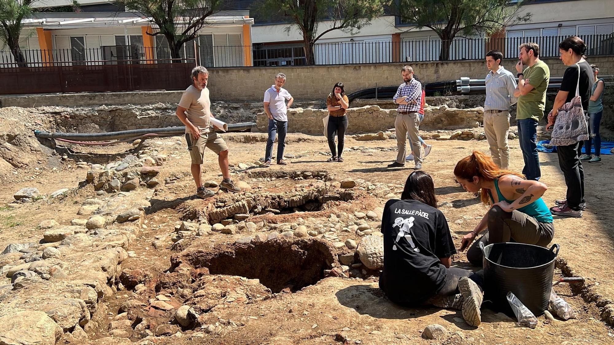 Visita guiada "Famílies al passat: El tresor del pati de les monges"