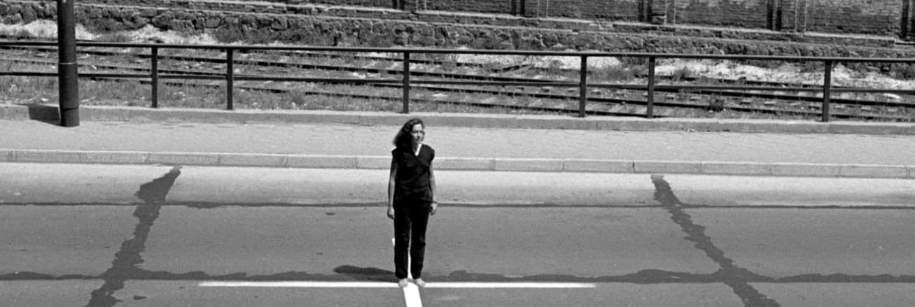 Lotty Rosenfeld. By Pass. La frontera del signo + Visita a la Azotea