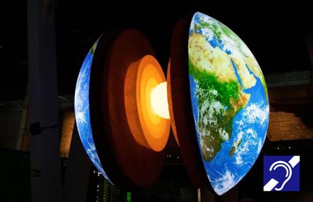 Visita + Planetari en llengua de signes catalana (LSC)