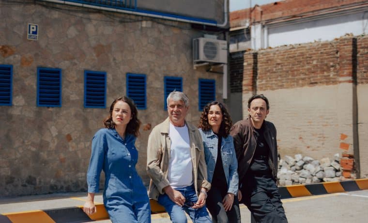 Ai! La misèria ens farà feliços