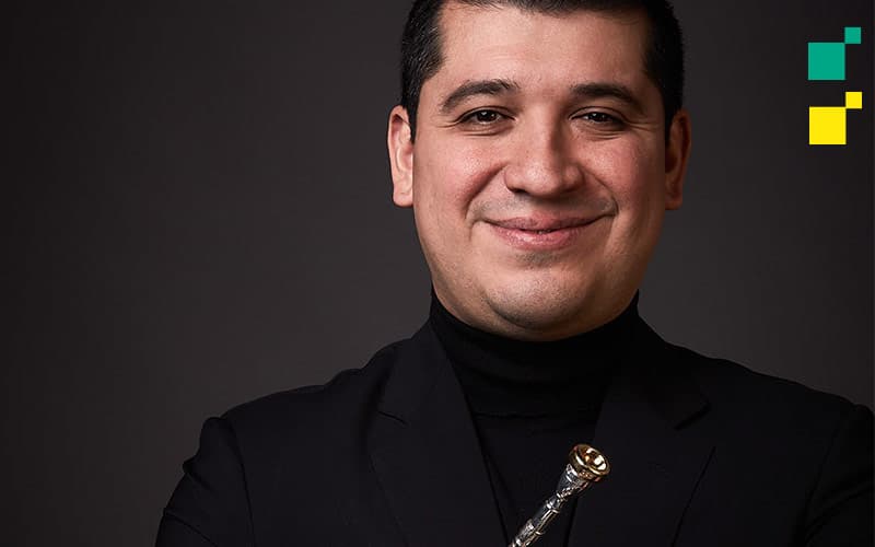 Pacho Paquitoren musika jotzen