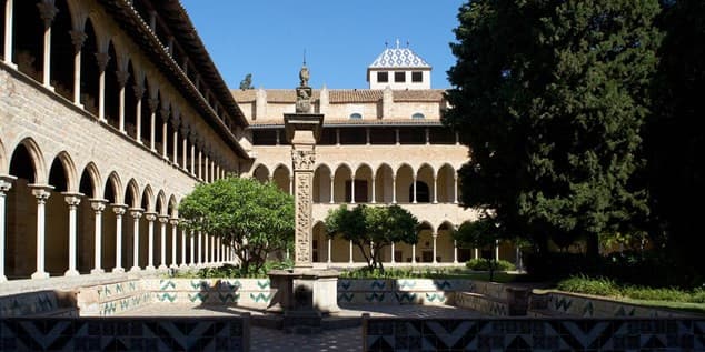 Un passeig pel Monestir de Pedralbes, visita comentada