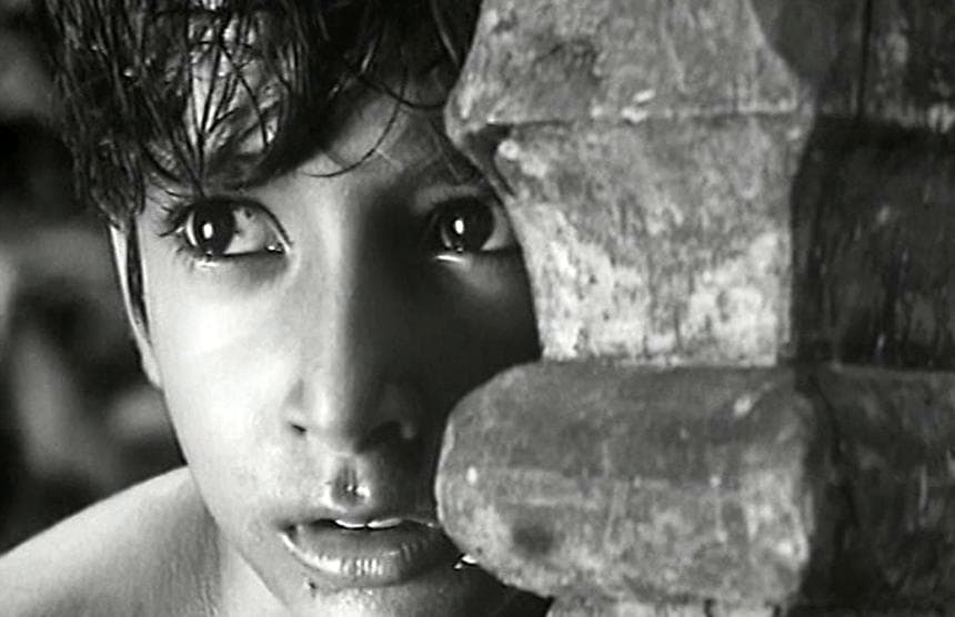 PATHER PANCHALI (LA CANCIÓN DEL CAMINO)