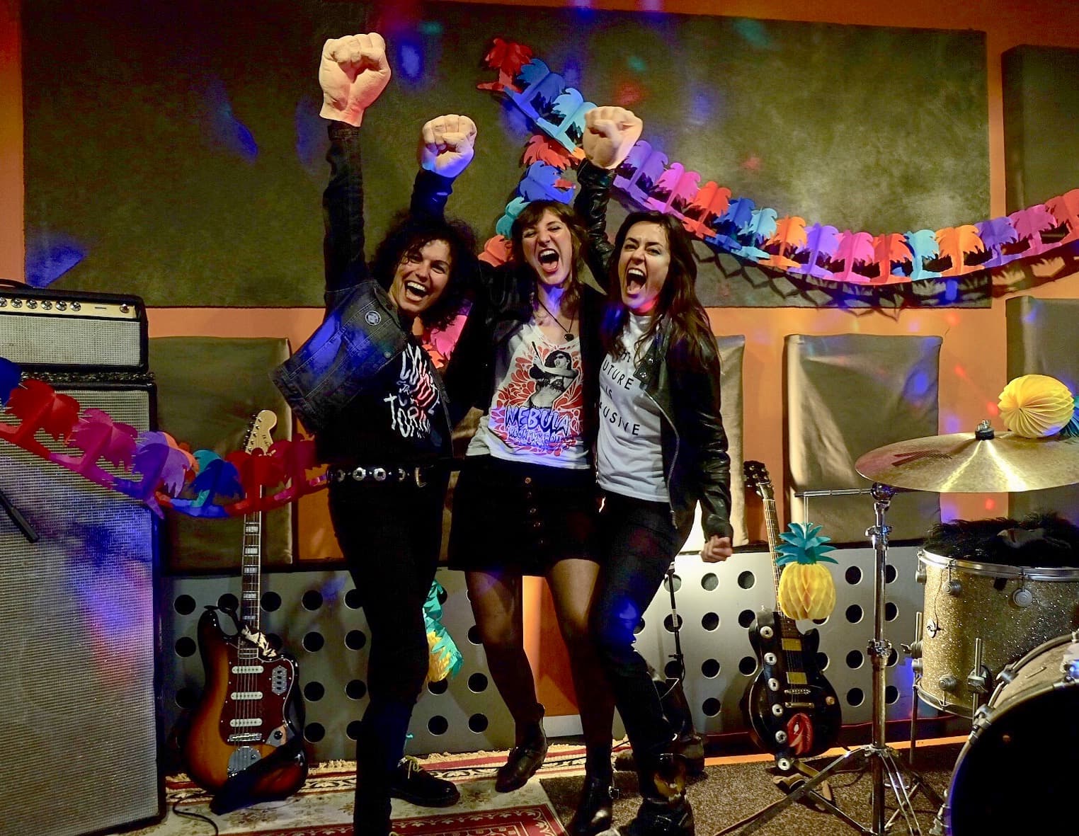 THE MANI-LAS
