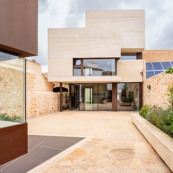 Centre de Poesia Contemporània Blai Bonet