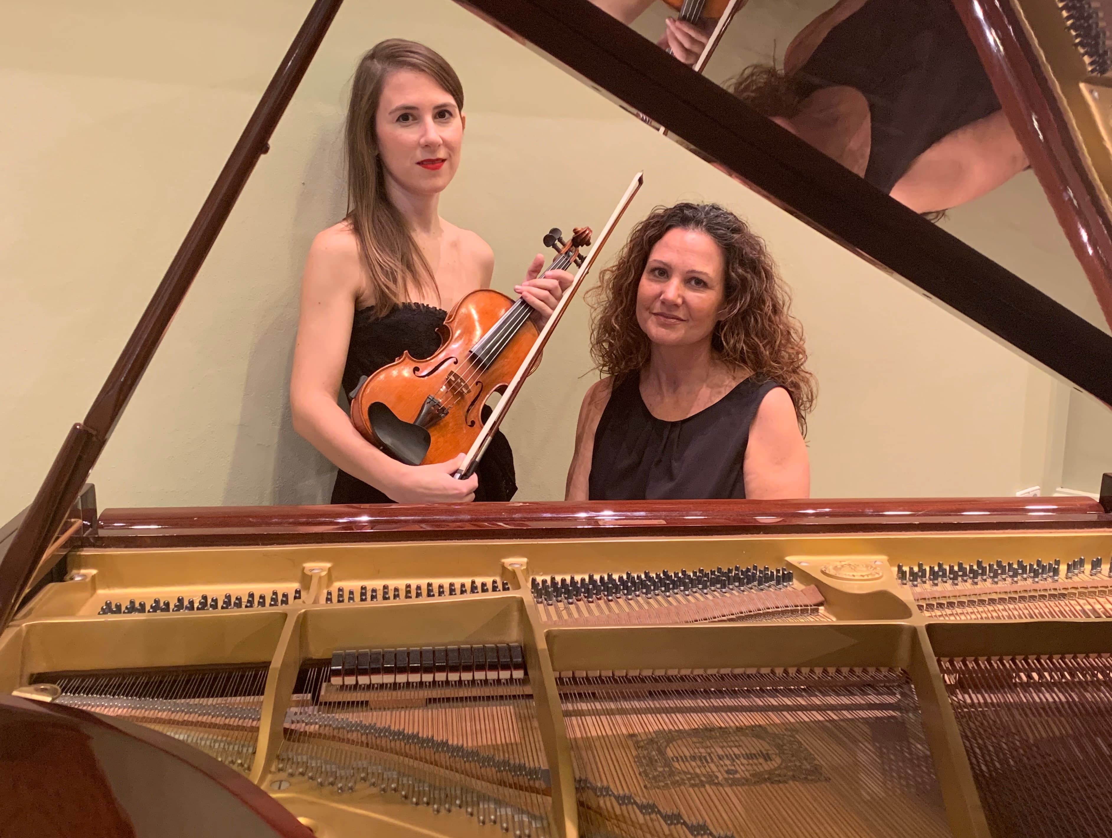 LAIA FABRA I MARTA VIÑAS
