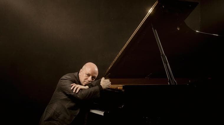 Albert Guinovart, piano